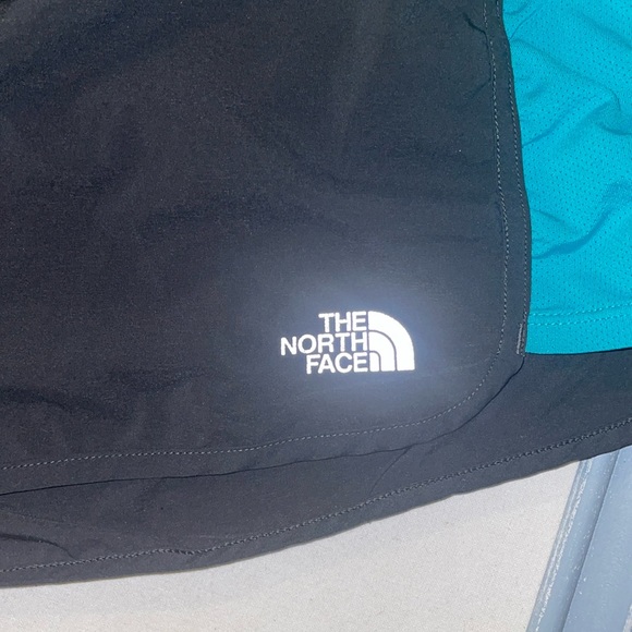 North Face running shorts size Large Blue - Picture 2 of 8
